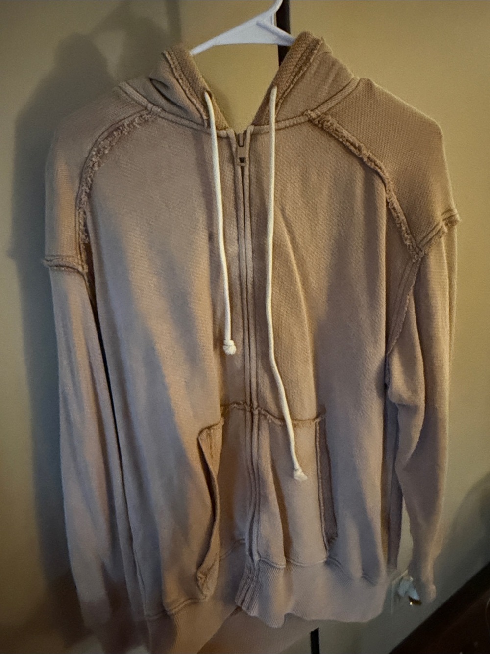 American eagle zip-up hoodie